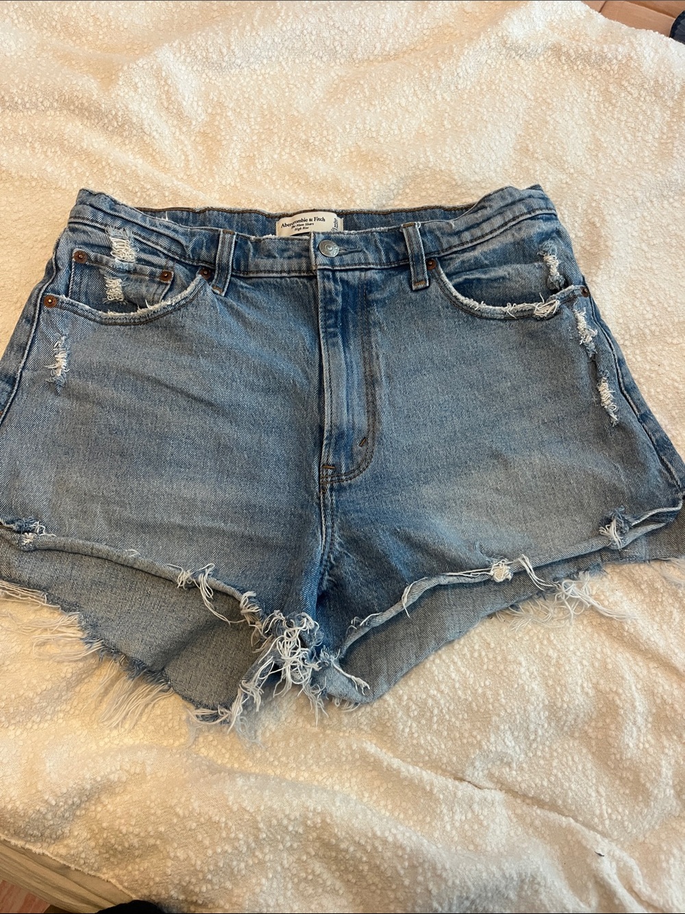 Abercrombie & Fitch Distressed Light Blue Denim Cutoff Shorts size 31/12.